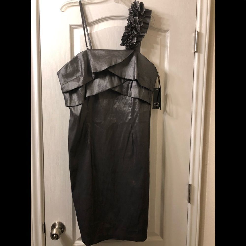 Ayln Paige dark grey metallic one shoulder dress sz 22